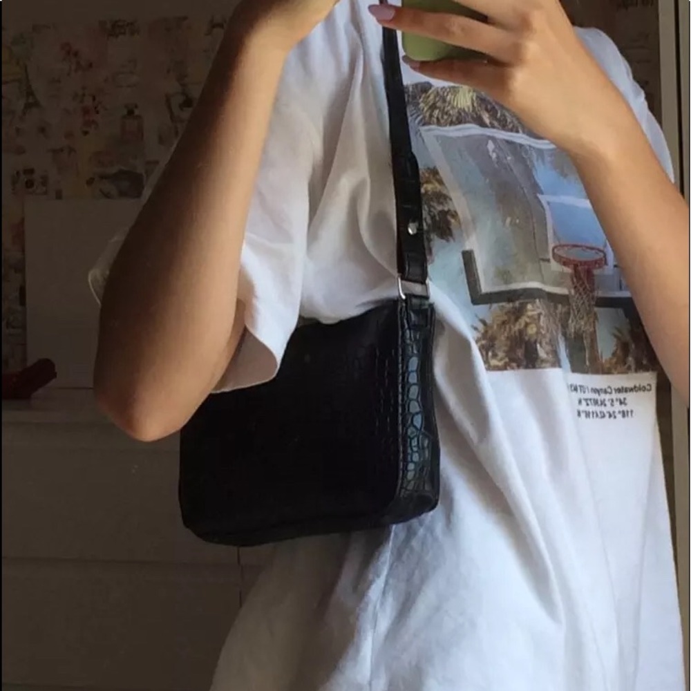 Retro Hand Bag. - Picture 10 of 11